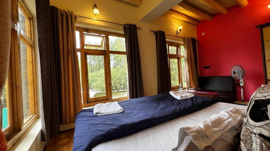 Hidden Leaf Homestay Leh Room photo